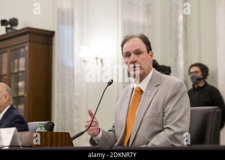 Michael Strickland, propriétaire, Bandit Lites, comparaît devant un comité sénatorial sur le commerce, les sciences et les transports - sous-comité sur la fabrication, le commerce, Et l'audience de la protection des consommateurs pour examiner l'impact de la COVID-19 sur l'industrie du divertissement en direct dans le bureau du Sénat Russell, à Capitol Hill, Washington, DC, USA, le mardi 15 décembre 2020. Photo de Rod Lamkey/CNP/ABACAPRESS.COM Banque D'Images