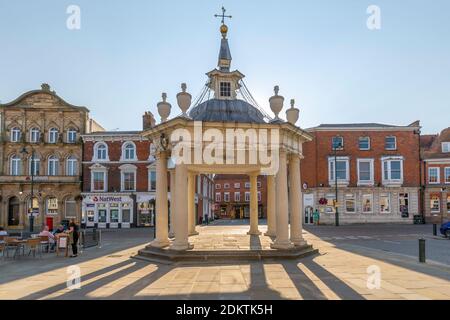 Vue sur le kiosque dans la place du marché, Beverley, North Humberside, East Yorkshire, Angleterre, Royaume-Uni, Europe Banque D'Images