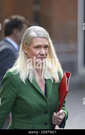 Amanda Milling MP (con: Cannock Chase. Co-président du Parti conservateur et ministre sans portefeuille) à Downing Street à la suite d'une méétine du cabinet Banque D'Images