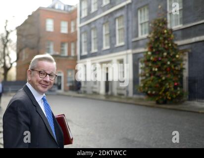 Michael Gove député (con: Surrey Heath - Ministre du Cabinet) quittant une réunion du Cabinet à Downing Street, le 15 décembre 2020 Banque D'Images