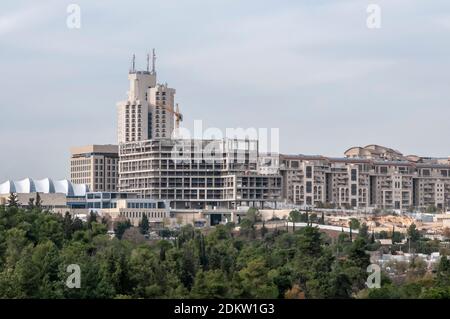 Vue panoramique de la ville moderne d'un projet de construction de logements à Jérusalem, Israël Banque D'Images