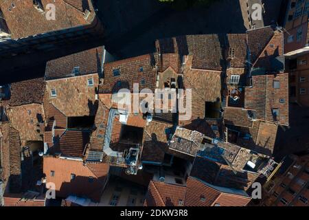 Toulouse (sud de la France) : vue sur le toit du quartier de Saint-Georges dans le centre historique Banque D'Images