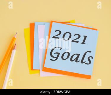 Conceptual hand writing showing 2021 Goals . Business photo text The following things you want to have and achieve in 2021.Execution of a business pla Banque D'Images