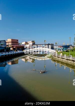 Aménagement du front de mer (rivière Tai Li Klai) à Satun Town, sud de la Thaïlande Banque D'Images