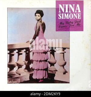 Nina Simone - mon bébé prend juste soin de moi  Love Me ou Leave Me, 7 pouces simple 45rpm, 1982 1987, Charlie CYZ 7 112 - Vintage vinyle album couverture Banque D'Images