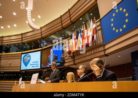 Reportage au Parlement européen a Bruxelles auprès des deputes europeens. Cours de David Maria SASSOLI, président du Parlement européen. Signaler à Banque D'Images