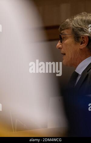 Reportage au Parlement européen a Bruxelles auprès des deputes europeens. Cours de David Maria SASSOLI, président du Parlement européen. Signaler à Banque D'Images