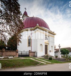 Belle vue sur la vieille église de Palkonya Banque D'Images