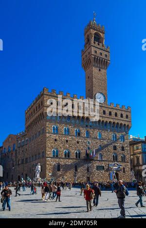 FLORENCE, ITALIE - 29 octobre 2014 : Palazzo Vecchio - ancien palais, qui est maintenant l'hôtel de ville. Florence. Italie Banque D'Images