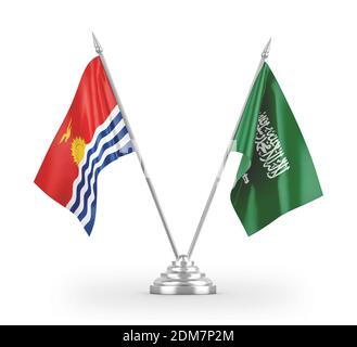 Drapeau de table de l'Arabie Saoudite et de Kiribati isolés sur 3D blanche rendu Banque D'Images