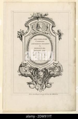 Page de titre de 'second permis contenant Differens Desseins de Pendules inventés par G. M. Oppenort architecte du Roi et Gravés par Huquier', Gilles-Marie Oppenord, Français, 1672–1742, Gabriel Huquier, Français, 1695–1772, Etching sur papier, cadre ovale placé dans un cadre rectangulaire avec haut et bas incurvés. La partie supérieure est décorée d'un portrait de profil dans un médaillon. La partie inférieure soutenue par une masque et flanquée de deux dragons. Inscrit dans le cadre ovale, titre; marge inférieure: 'A Paris chez Huquier au coin de la rue des Mathenins'; en haut à gauche: 'B'; en haut à droite: '1'., France Banque D'Images