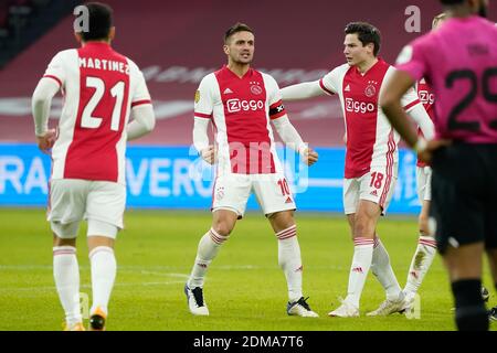 Amsterdam, pays-Bas. 16 décembre 2020. Dusan Tadic d'Ajax marque pour Ajax et célèbre pendant le match de coupe TOTO KNVB Ajax-FC Utrecht le décembre 16 2020 à Amsterdam pays-Bas crédit: SCS/Sander Chamid/AFLO/Alay Live News Banque D'Images