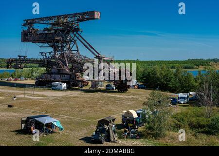 Campeur sur la pelle hydraulique Gemini Bucket Wheel dans le musée en plein air de Ferropolis, ville de fer, Gräfenhainichen, Saxe-Anhalt Banque D'Images