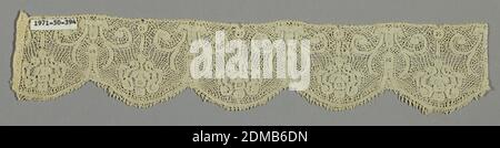 Edge, Medium: linen technique: Dentelle de bobin (terre de Valenciennes), bande à bord festonné et plantes symétriques., Belgique, fin du XVIIe siècle, dentelle, arête Banque D'Images