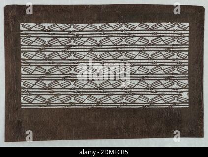 Motif géométrique, papier mûrier (kazo washi) traité avec du tanin persimmon fermenté (kakishibu), et des fils de soie (itoire), dans trois lignes conceptuelles qui suggèrent que les tiges de bambou sont des ensembles de rectangles rayés se chevauchant. Cette répétition est le dessin de pochoir., Japon, milieu du XVIIIe - début du XIXe siècle, dessins textiles, Katagami, Katagami Banque D'Images