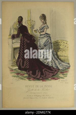 Plaque n° 153 dans Fashion Review in the Family Gazette [Revue de la mode, Gazette de la famille], E. Cheffer, Français, actif fin du XIXe siècle, Moin et Falconier, Paris, Lithographie sur papier vélin crème, assiette de mode de deux femmes debout près d'une cheminée. Femme dos retourné montre le dos de sa veste et jupe en velours à manches longues et de son purple profond. Une grande agitation avec le tissu drapé et train de robe. Il y a des panneaux de fabirc dépouillés sur le devant de la robe et le long des manches de la veste. Le tissu froncé dans une ombre plus légère de violet crée une bordure le long du bas de la jupe, agitation Banque D'Images