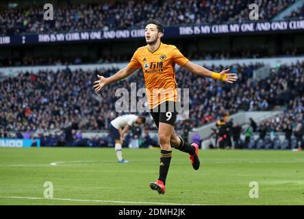 Photo du dossier datée du 01-03-2020 de Wolverhampton Wanderers' Raul Jimenez. Banque D'Images