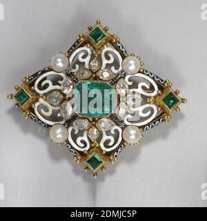 Brooch, Gold, enamel, pearls, diamonds, emeralds, Gold and emamel brooch with four button pearls, twelve diamons, one octagonal emerald, and four square emeralds., London, England, 19th century, jewelry, Decorative Arts, Brooch Stock Photo