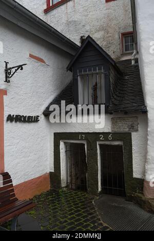 Vue sur la ville allemande appelée Blankenheim dans la région Eifel Banque D'Images