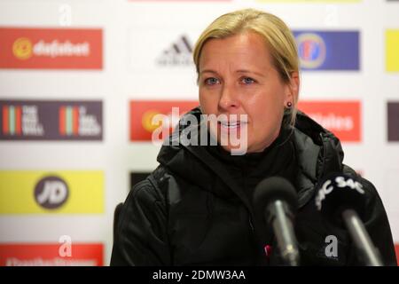 Newport, Royaume-Uni. 31 août 2018. Jayne Ludlow, responsable de pays de Galles, lors de l'entretien post-match. Wales Women contre England Women, match de qualification de la coupe du monde 2019 Banque D'Images