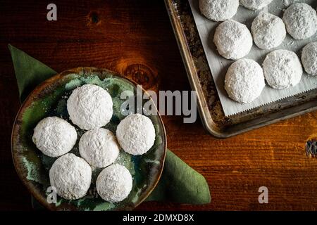 Biscuits de Snowball aux amandes grillées Banque D'Images