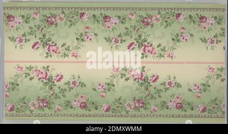 Frise, papier imprimé à la machine, sur fond vert dégradé et crème, roses roses et vignes blanches avec feuilles vertes. Deux bordures imprimées sur toute la largeur., Etats-Unis, 1905–1915, Wallcovers, Frieze Banque D'Images
