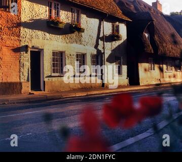 Maison de chaume sur Hemingford Gray Village High Street, Cambridgeshire, Angleterre, Royaume-Uni Banque D'Images