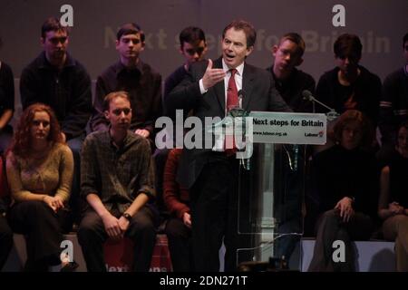 Le Premier ministre britannique Tony Blair a prononcé un discours lors de la conférence de printemps du Parti travailliste au Scottish Exhibition and Conference Centre de Glasgow, en Écosse. Banque D'Images