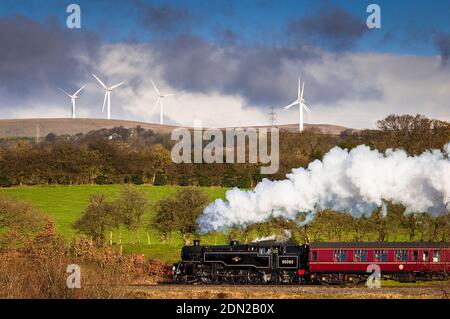 N° de moteur de réservoir de classe Princess Elizabeth 80080 à grande vitesse dans le parc national de Burres sur le chemin de fer du patrimoine de l'est du Lancashire à Bury dans le Lancashire. Banque D'Images