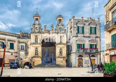 Matera, Italie - 6 mai 2018 : palais Palazzo del Sedile dans le centre historique de la vieille ville de Matera, capitale européenne de la culture, site classé au patrimoine mondial de l'UNESCO, Bas Banque D'Images