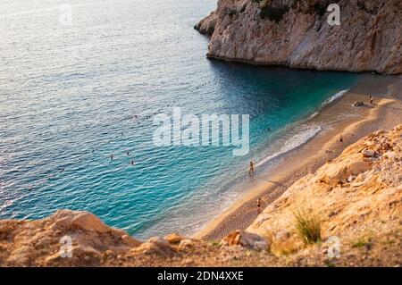 Belle plage de Kaputas sur la mer méditerranée, Turquie Banque D'Images