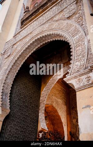 La Puerta del Perdon ou porte du pardon, partie de la mosquée d'origine, aujourd'hui la cathédrale de Séville à Séville, Espagne. Banque D'Images