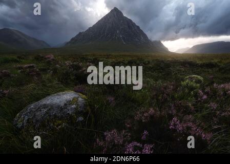 Glencoe Valley pendant une grande tempête, avec des vents qui tournent à 50kmh Banque D'Images