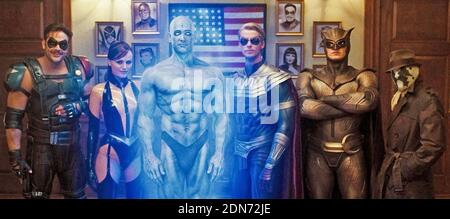 WATCHMEN 2009 Warner Bros. Images film avec de gauche le comédien (Jeffrey Morgan), Silk Specter II (Malin Àkerman), Doctor Manhattan (Billy Crudup), Ozymandias (Matthew Goode), Night Owl II (Patrick Wilson), Rorschach (Jackie Earle Haley) Banque D'Images