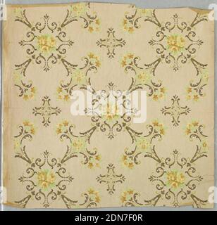 Papier de plafond, imprimé à la machine, sur sol en moiré Havane, chevauchement de motifs floraux en losange de bordure à défilement marron représentant des fleurs jaunes et des feuilles vertes., États-Unis, 1890–1910, revêtements muraux, papier de plafond Banque D'Images