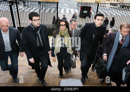 Françoise Bettencourt-Meyers, fille de Liliane Bettencourt et de ses fils Nicolas Meyers (portant des lunettes) et Jean-Victor Meyers arrivant devant le tribunal pour le 3e jour du procès "Bettencourt" accusant 10 personnes proches de l'héritière de l'Oréal Liliane Bettencourt d'exploiter sa démence du sud-ouest, à Bordeaux, le 28 janvier 2015. Photo de Bernard-Salinier/ABACAPRESS.COM Banque D'Images
