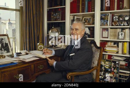 File photo taken in March 1986 of late French politician Jacques Chaban-Delmas in Paris, France. Photo by Pascal Baril/ABACAPRESS.COM Banque D'Images