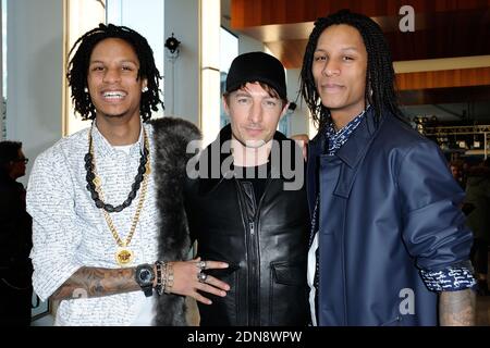 Benn Northover et des danseurs et chorégraphes français connus sous le nom de les Twins Laurent et Larry Bourgeois assistant à Anthony Vaccarello Collection automne-hiver 2015/2016 prêt-à-porter à la Maison de la radio à Paris, France, le 3 mars 2015. Photo d'Aurore Marechal/ABACAPRESS.COM Banque D'Images