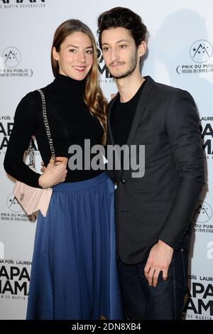 Pierre Niney et sa petite amie Natasha Andrews assistent à la première de Papa ou Maman à Paris, le 26 janvier 2015. Photo d'Aurore Marechal/ABACAPRESS.COM Banque D'Images