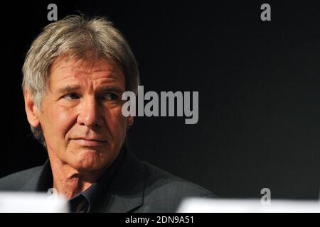 Photo du dossier : Harrison Ford assiste à une conférence de presse pour le film 'Indiana Jones et le Royaume du crâne de cristal' au Palais des Festivals lors du 61e Festival International de Cannes à Cannes, France, le 18 mai 2008. La star des films Indiana Jones et Star Wars, âgée de 72 ans, a signalé une panne de moteur et a atterri sur un parcours de golf de Venise à Los Angeles. Il respire et alerte quand les médecins sont arrivés et l'emmenait à l'hôpital dans un état « juste à modéré », a déclaré un porte-parole du service des incendies. Photo par Eric Catarina/Pool/ABACAPRESS.COM Banque D'Images