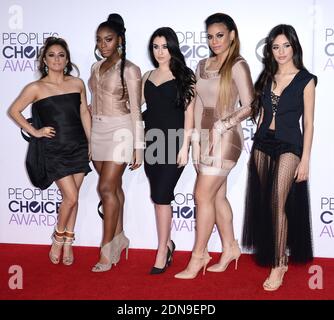 Ally Brooke Hernandez, Normani Hamilton, Lauren Jauregui, Dinah Jane Hansen et Camila Cabello de Fifth Harmony assistent à la 41e édition annuelle des People's Choice Awards au Nokia Theatre LA Live le 7 janvier 2015 à Los Angeles, CA, États-Unis. Photo de Lionel Hahn/ABACAPRESS.COM Banque D'Images