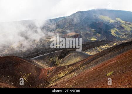 Paysage volcanique de l'Etna et sa végétation typique, la Sicile Banque D'Images