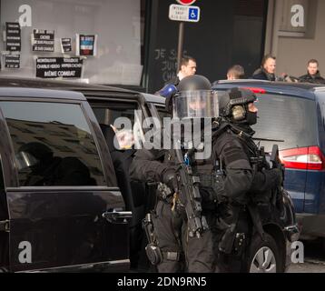 Benjamin Netanyahu rend hommage aux 4 victimes juives tuées par Amedy Coulibaly au magasin Hyper Casher, porte de Vincennes à Paris, France, le 12 janvier 2015. Photo de William Stevens/ABACAPRESS.COM Banque D'Images