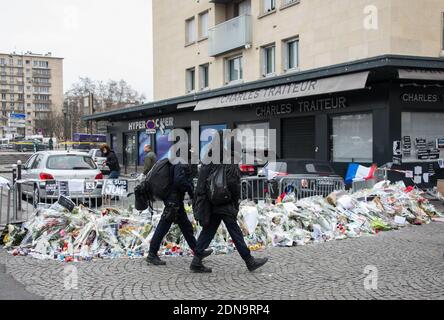 Benjamin Netanyahu rend hommage aux 4 victimes juives tuées par Amedy Coulibaly au magasin Hyper Casher, porte de Vincennes à Paris, France, le 12 janvier 2015. Photo de William Stevens/ABACAPRESS.COM Banque D'Images