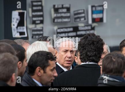 Benjamin Netanyahu rend hommage aux 4 victimes juives tuées par Amedy Coulibaly au magasin Hyper Casher, porte de Vincennes à Paris, France, le 12 janvier 2015. Photo de William Stevens/ABACAPRESS.COM Banque D'Images