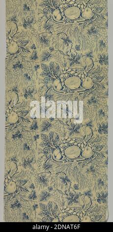 Textile, Moyen: Coton technique: Rouleau imprimé, longueur de coton très fin et léger imprimé en bleu avec un dessin d'un plateau de fruits au milieu du feuillage et des vignes. La zone imprimée couvre le selveage sur le côté droit., Europe centrale, env. 1850, textiles imprimés, teints et peints, textile Banque D'Images
