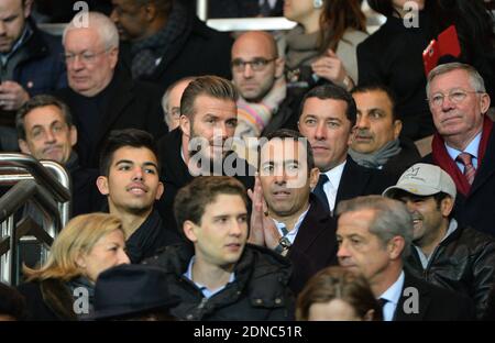 Nicolas Sarkozy, David Beckham, Sir Alex Ferguson, Youri Djorkaeff, Jamel Debbouze, Claire Chazal, François Poivre d'Arvor participant au quatrième tour de football de l'UEFA Champions League, Paris Saint-Germain vs Chelsea FC au stade du Parc des Princes à Paris, France, le 17 février 2015. Photo de Christian Liewig/ABACAPRESS.COM Banque D'Images