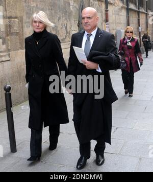 Louis Bodin et son épouse Claire Depeuille-Bodin assistant à l'église Saint-Severin à Paris, le 30 mars 2015. Photo d'Alain Apaydin/ABACAPRESS.COM Banque D'Images