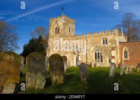 Église Saint-Nicolas dans le village de Hinxworth Hertfordshire, Angleterre Banque D'Images