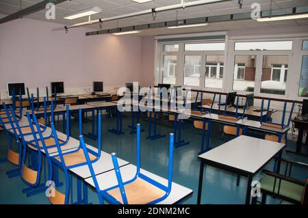 Classe avec des ordinateurs dans une école secondaire française Banque D'Images